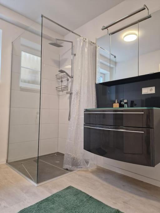 -neue- - Monteurwohnung In Lippe Apartment *